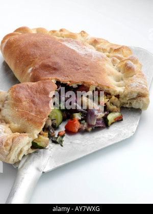 Épinards et ricotta italienne végétarienne calzone editorial food Banque D'Images