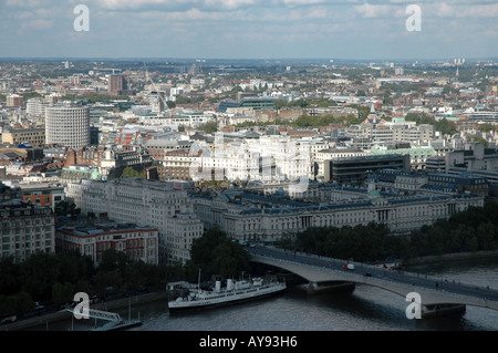 Panorama de Londres vu de roue London Eye avec Waterloo Bridge et King's College London Banque D'Images