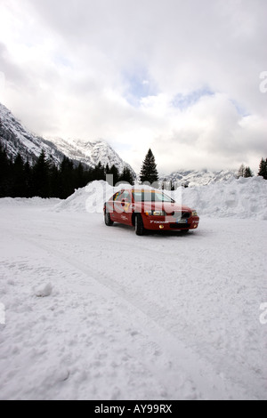 VOLVO T5 2008 ROUGE Banque D'Images