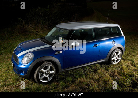 MINI COOPER S CLUBMAN DRAK BLUE Banque D'Images