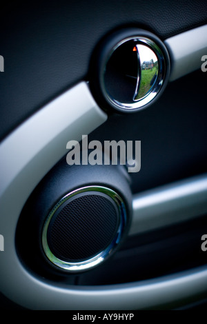 MINI COOPER S CLUBMAN DRAK BLUE Banque D'Images