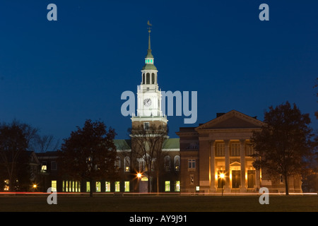 Rauner Library, surplombant la ville green au Dartmouth College, Hanover, NH Banque D'Images