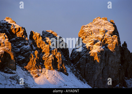 Une montagne ensoleillée tops à Selva di Val Gardena, Italie Banque D'Images