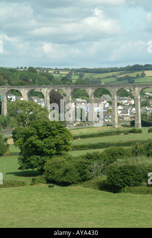 Viaduc Ferroviaire sur la Rivière Tamar à Calstock Angleterre Cornwall Banque D'Images