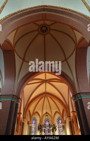 Sinzig, église paroissiale Saint Peter, Blick dans Vierungs Chorgewölbe- und das Banque D'Images