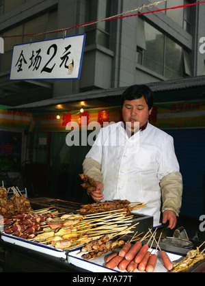 Vendre des hot-dogs à la rue de Shanghai Banque D'Images