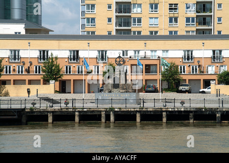 L'Est de Londres Tamise Virginia Quay côté eau property development Banque D'Images