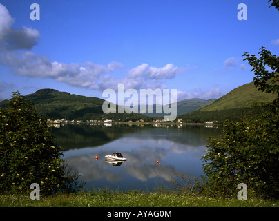 La tête du Loch Long près de Arrochar sur la péninsule de Cowal Rive à Ardgarten Argyll Ecosse Banque D'Images