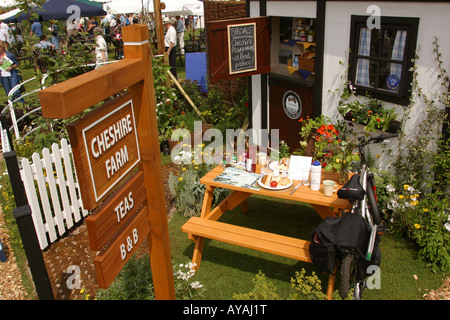 Knutsford Cheshire UK Tatton Hall RHS Flower Show Cheshire Jardin Cycleways Banque D'Images
