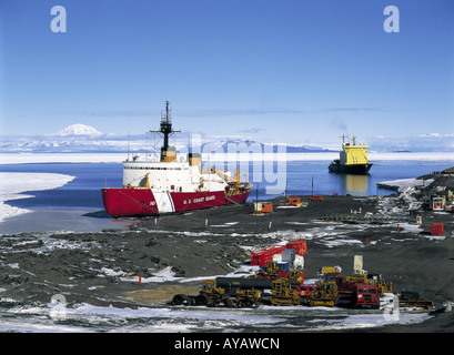 Quai de l'USA de la station McMurdo île de Ross Ross ANTARCTIQUE Mer Banque D'Images