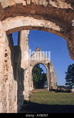 Ruines du Prieuré de la Trinite St Close Up Beaumont le Roger Banque D'Images