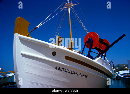 Bateau de pêche île de Mykonos Grèce Banque D'Images