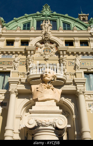 Détail de l'entrée de côté de la Place du Casino de Monte Carlo dans la Principauté de Monaco Banque D'Images