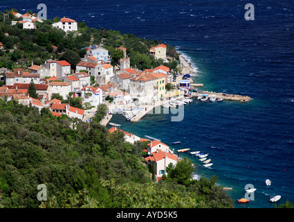 Remote village balnéaire de Valun sur l'Ile de Cres, Croatie Banque D'Images