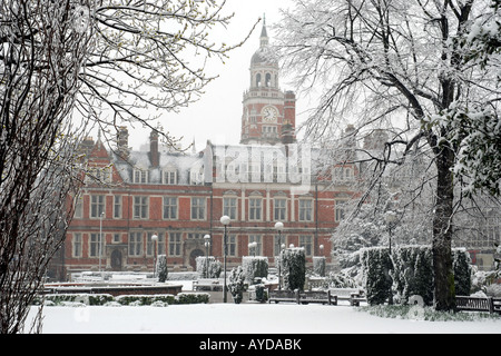 La neige couvrant Queens Gardens, Croydon, Surrey, UK Banque D'Images