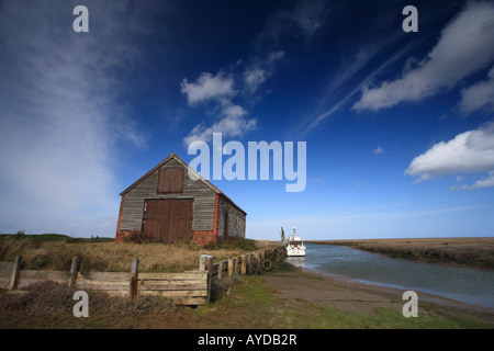 Grange au charbon de port intacte Thornham sur le côte de Norfolk, en Angleterre. Banque D'Images