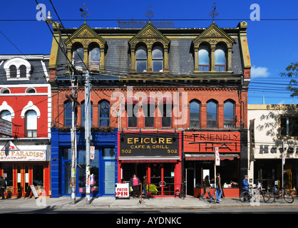 Boutiques sur la rue Queen, à Toronto Banque D'Images