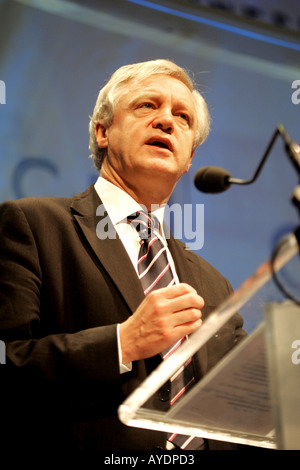 David Davis sur la conférence IBC 2005 à Islington, au nord de Londres. Banque D'Images