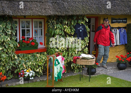 Chaumière Store Village d'Adare County Limerick Irlande Banque D'Images