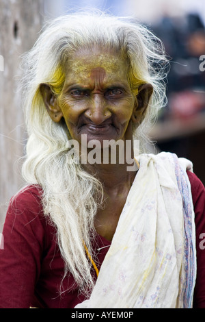 Les sans-abri femme hindoue à Chennai Inde du Sud Banque D'Images