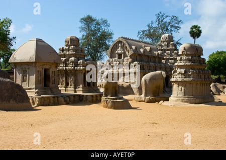 Cinq Rathas à Mamallapuram Inde du Sud Banque D'Images