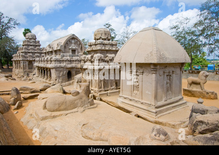 Cinq Rathas à Mamallapuram Inde du Sud Banque D'Images