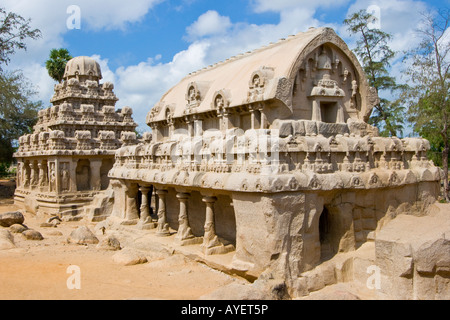 Cinq Rathas à Mamallapuram Inde du Sud Banque D'Images