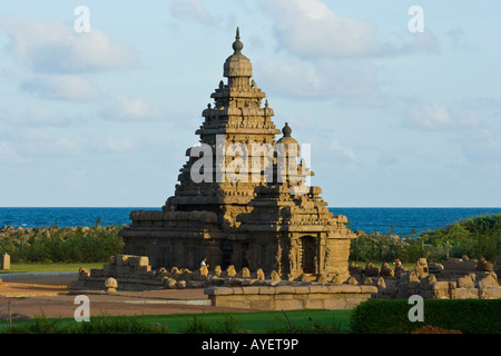 Coucher du soleil sur la rive sud de l'Inde à Mamallapuram Temple Banque D'Images