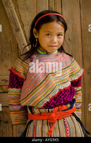 Belle Jeune Fille Hmong Sapa Bac Ha marché près de Vietnam Banque D'Images