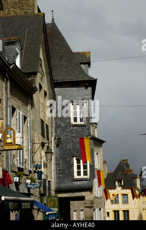 Dinan Place des Cordeliers maisons typiques de la Vieille Ville Banque D'Images