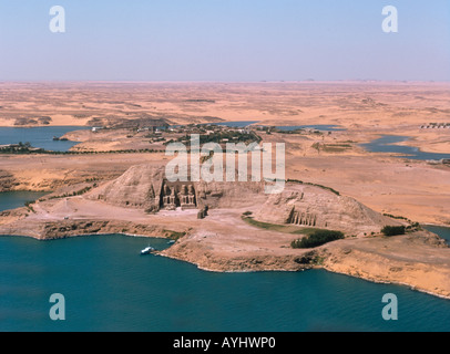 L'Égypte. Abu Simbel & Lac Nasser à partir de l'air Banque D'Images