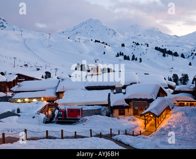 Au coucher du soleil Belle Plagne La Plagne dans les Alpes françaises France Europe Banque D'Images