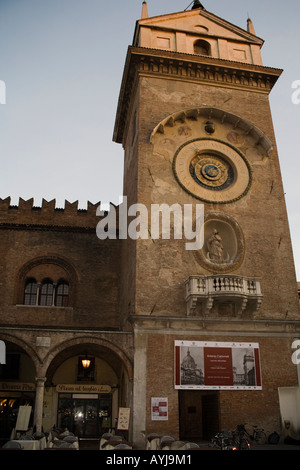 Mantova : Torre dell'orologio, le Palazzo della Ragione. Italie Banque D'Images