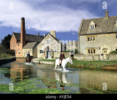 GB - GLOUCESTERSHIRE : abattage inférieur dans les Cotsworlds Banque D'Images