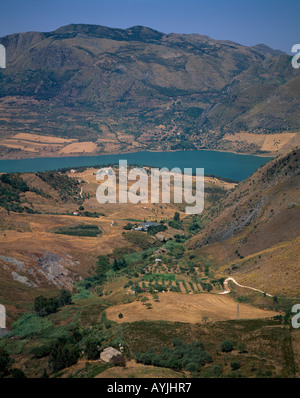 Paysage et réservoir Caccamo Sicile Italie Banque D'Images