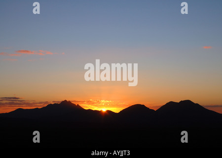 Coucher de soleil sur les montagnes du Parc National de Stirling en Australie occidentale Banque D'Images