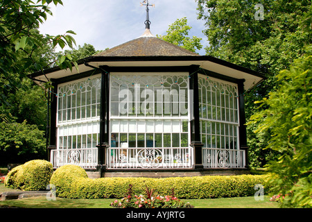 Le kiosque dans les jardins du château de Nottingham Nottinghamshire England Angleterre UK Banque D'Images