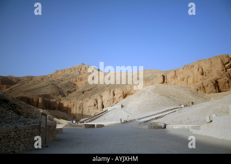 Vallée des Rois - tombes égyptiennes anciennes [près de Deir el-Bahri, l'Égypte, l'Afrique]. . Banque D'Images