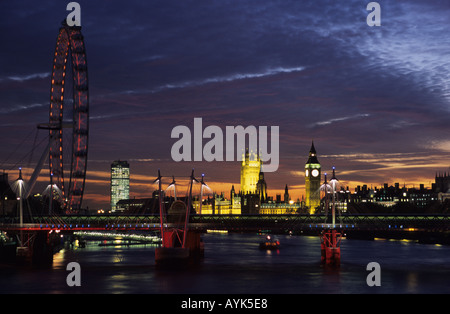 London Eye Westminster Tamise au coucher du soleil Banque D'Images