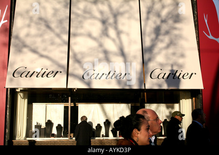 Boutique Cartier à Champs Elysees Paris Banque D'Images