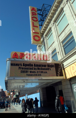 Célèbre Apollo Theatre sur West 125th Street à Harlem à New York Banque D'Images