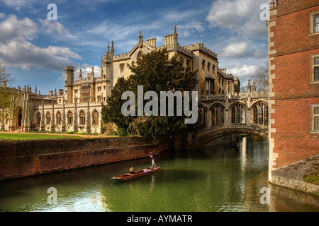 St John's College et le Pont des Soupirs, Cambridge Banque D'Images