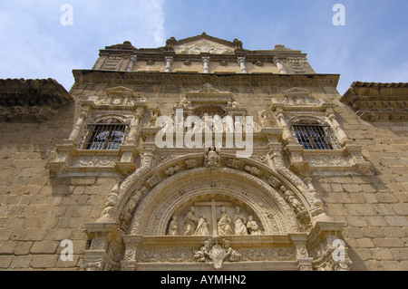 Museo de Santa Cruz, fondée par le Cardinal Pedro González de Mendoza andAlonso de Covarrubias, Tolède, Castille La Manche, Espagne Banque D'Images