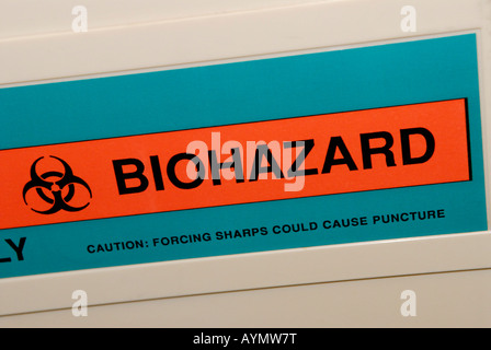 Un conteneur pour l'élimination des matières dangereuses sur le plan biologique à l'hôpital Banque D'Images