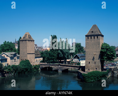 Europe Europa Frankreich France Strasbourg Strasbourg Elsass LesThe Ponts Couverts Banque D'Images