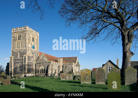 St Helen's Church, Cliffe, Kent, Angleterre. Banque D'Images