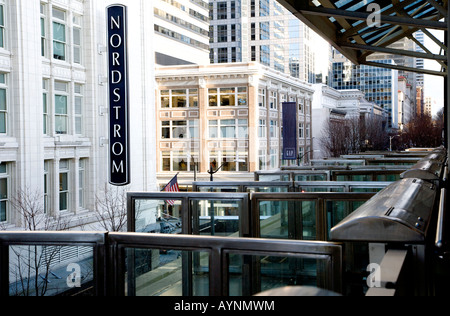 L'État de Washington Seattle USA portes d'entrée à la station de monorail de Seattle Seattle Centre Commercial Westlake Center Banque D'Images