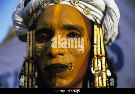 Portrait d'un homme de la tribu Wodaabes, Cure Salée Festival, InGall, Niger, Afrique de l'Ouest Banque D'Images