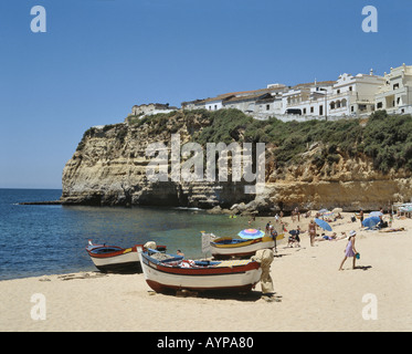 Le Portugal l'Algarve, Praia do Carvoeiro Beach & Village Banque D'Images