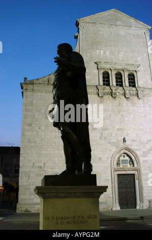 Statue de César à Cividale del Friuli - Italie Banque D'Images